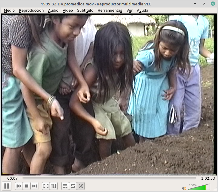 Reportajes de Roberto Barrios: Escuela Autónoma R.B. Educación – 1999.32.DV