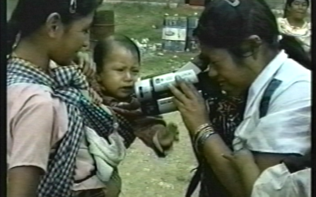 Tour´99 Inglés (Collectivo de Caña, La Nochevieja 1999 en Morelia), Mujeres Unidas (copia defectuosa) – 1999.37.DV