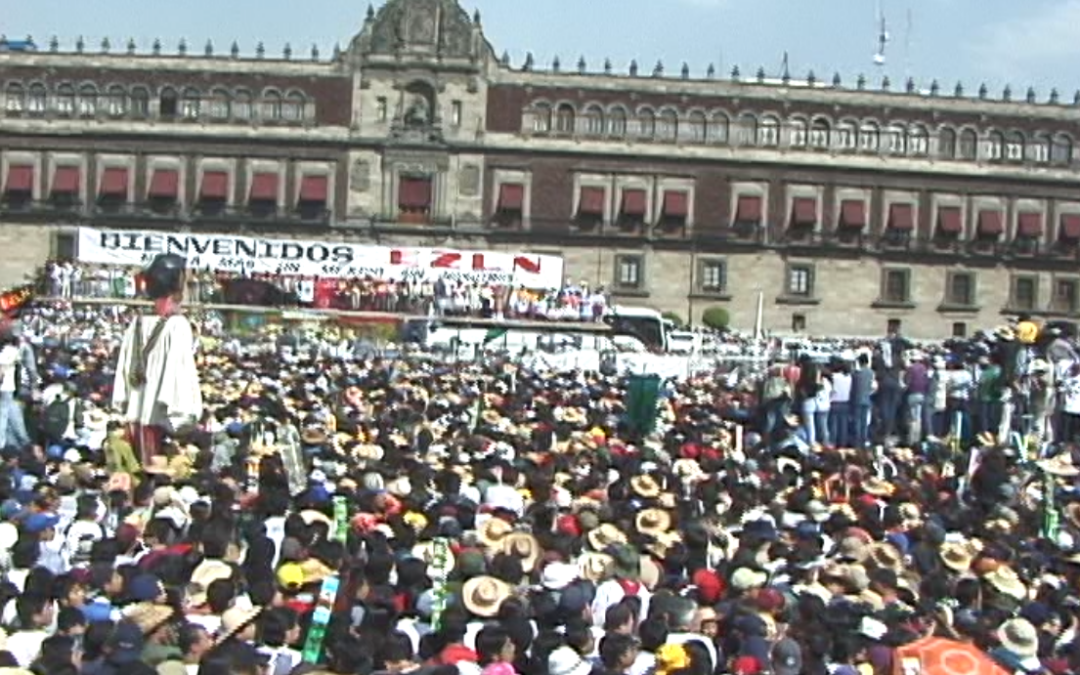 Marcha de Color de la Tierra. 25 Zocalo de la Ciudad de Mexico – 2001.72.DV