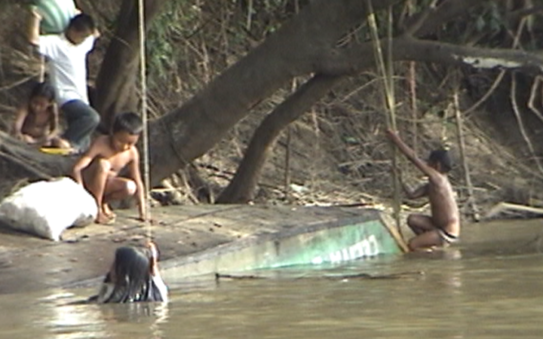 Agua, Los Laureles,Peten. (Julio 2005) – 2005.1.D8